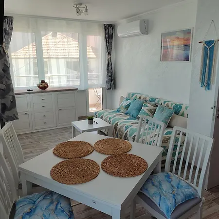 Teddy's Sea View Apartment Nessebar